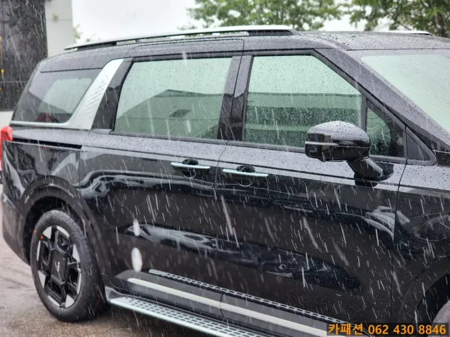 Kia Carnival KA4 カーフィルム施工事例|費用目安と仕上がり 施工写真 2-3