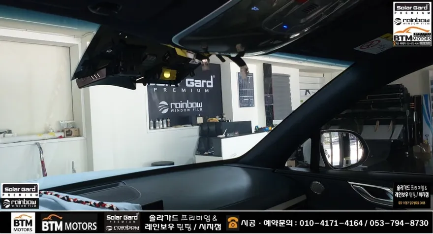 Genesis GV80 カーフィルム施工事例|断熱・UVカット効果 施工写真 2-3