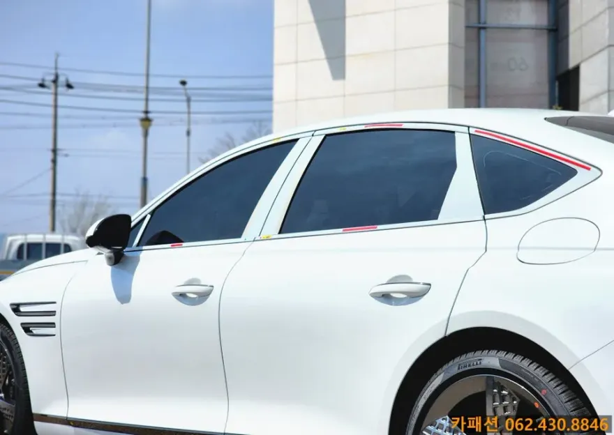 Genesis G80のカーフィルム施工事例：費用目安と仕上がり 施工写真 2-1
