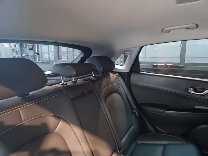 Hyundai Konaのカーフィルム施工事例|費用目安・仕上がり 施工写真 2-2