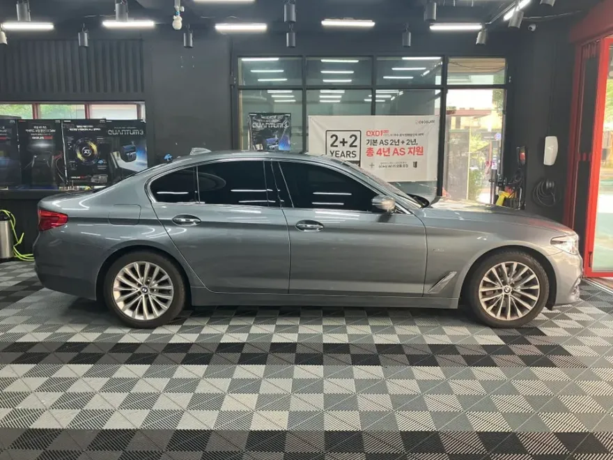 BMW 5 Series G30 カーフィルム施工事例|費用目安と仕上がり 施工写真 2-1