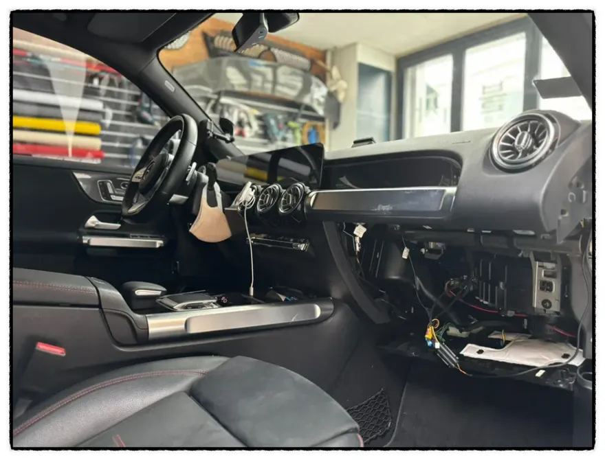 Mercedes-Benz GLB body repair - Mercedes-Benz GLB Glove Box Repair Review photo 5