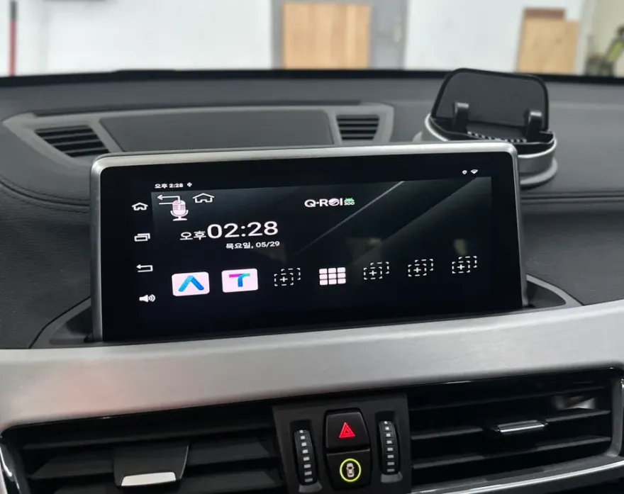 BMW X1のAndroid Auto・CarPlay取付事例 施工写真 1-2