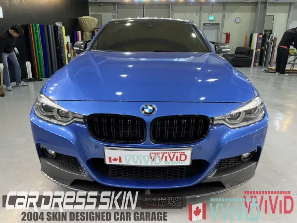BMW 3 Seriesのカーラッピング事例｜ハイグロスブラック 施工写真 1-2