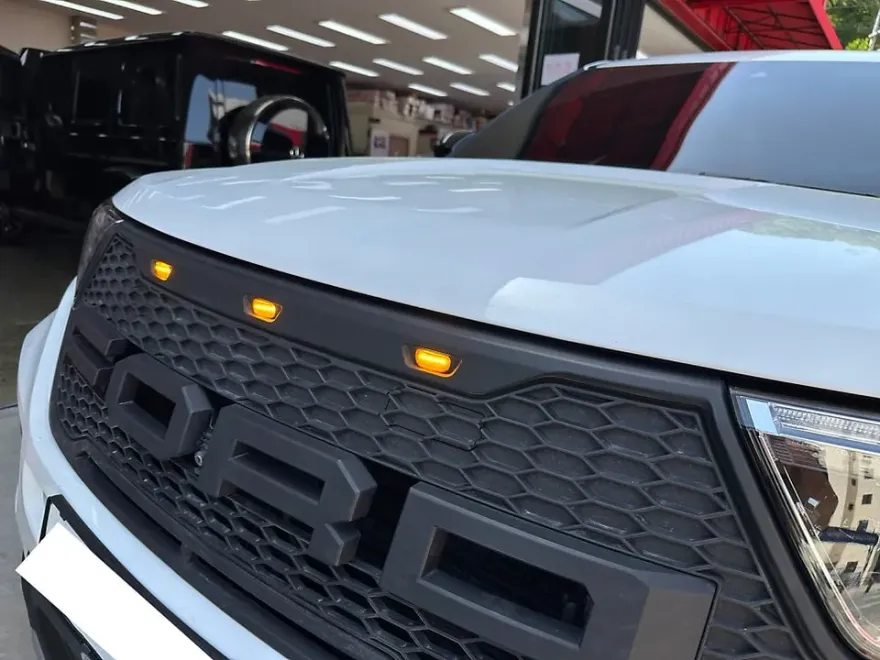 Ford Explorer 6th Gen body kit - Ford Explorer 6th Gen Body Kit Review — Raptor Grille Upgrade photo 3