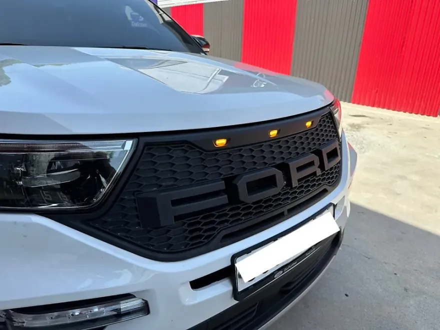 Ford Explorer 6th Gen body kit - Ford Explorer 6th Gen Body Kit Review — Raptor Grille Upgrade photo 4