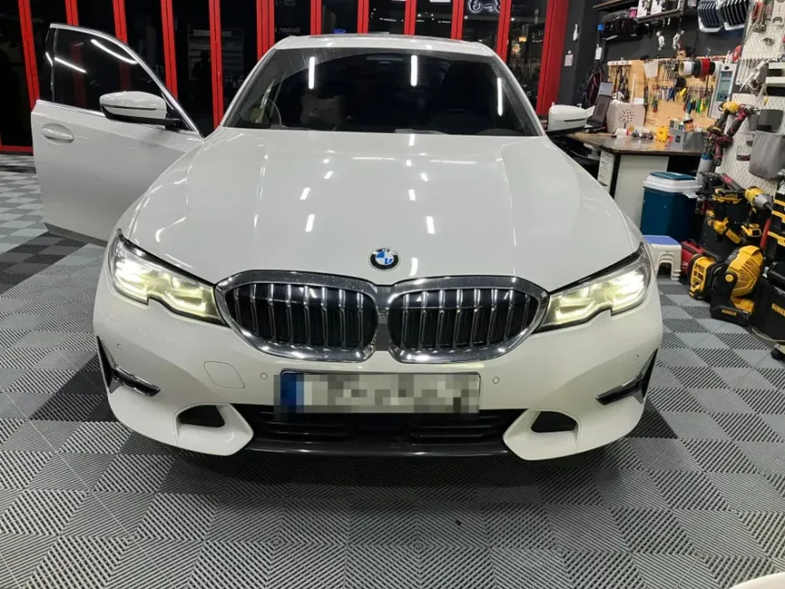 BMW 3 Series G20 ドラレコ取付事例|費用目安・仕上がり 施工写真 1-1