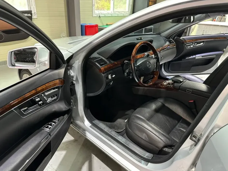 Mercedes-Benz S-Class interior customization - Mercedes-Benz S-Class Interior Customization Review photo 2