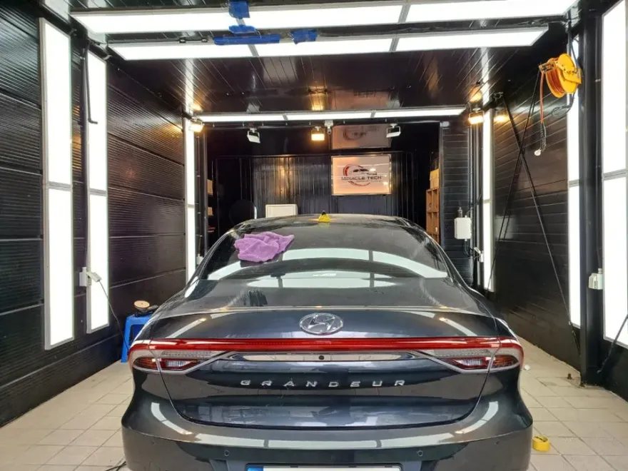 Hyundai Grandeur IGのガラスコーティング事例|費用目安・仕上がり 施工写真 3-2