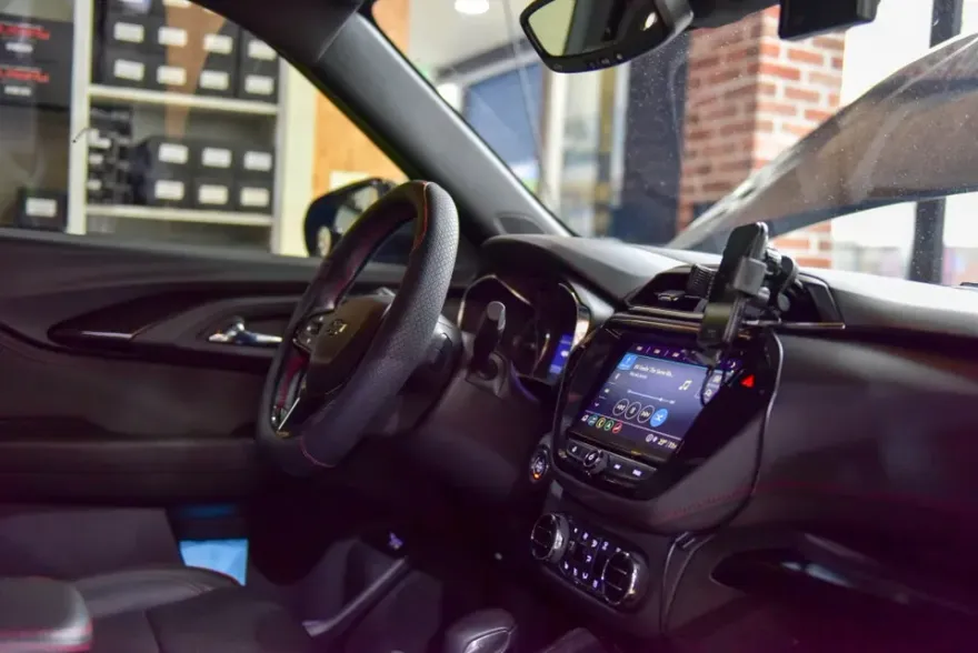 Chevrolet Trailblazer car audio - Chevrolet Trailblazer Car Audio Upgrade Review photo 3