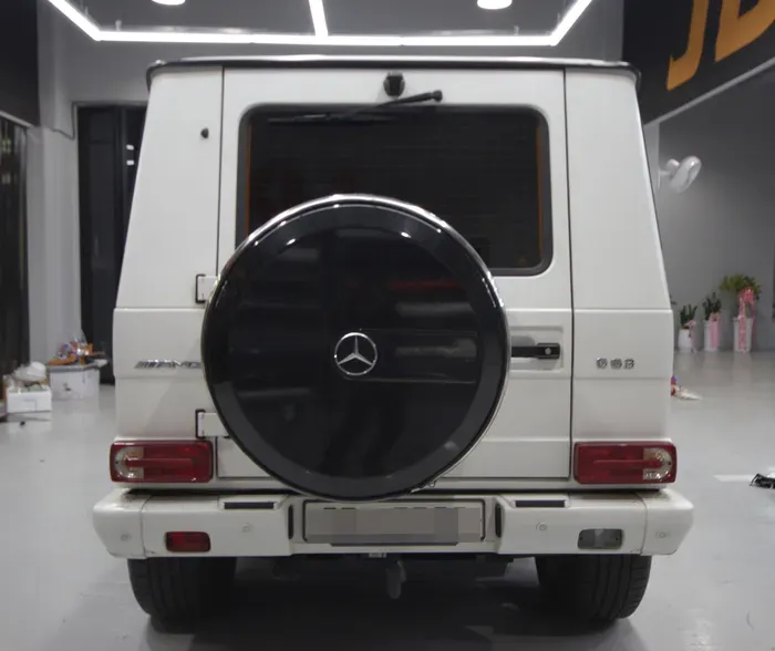 Mercedes-Benz G63 AMGのカーラッピング事例｜サテンホワイト 施工写真 2-1