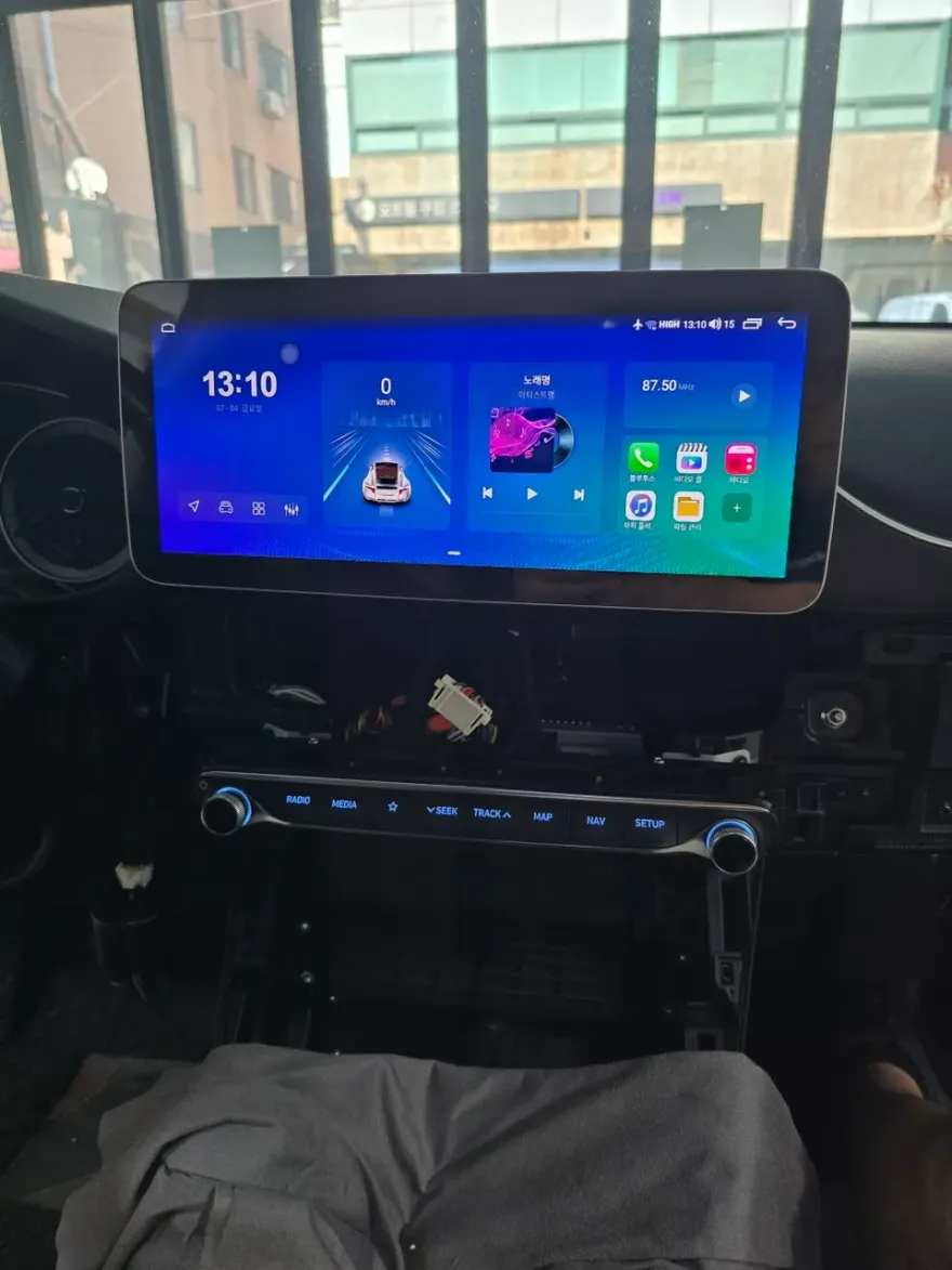 Hyundai Grandeur IGのAndroid Auto・CarPlay取付事例 施工写真 1-2