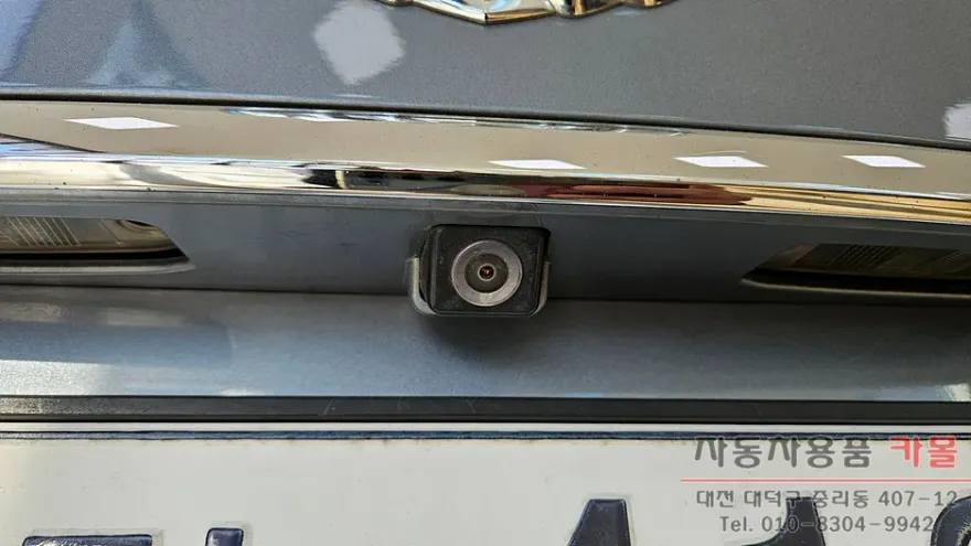 Genesis BH oem options - Genesis BH OEM Options Review: Factory Upgrade Cost photo 2