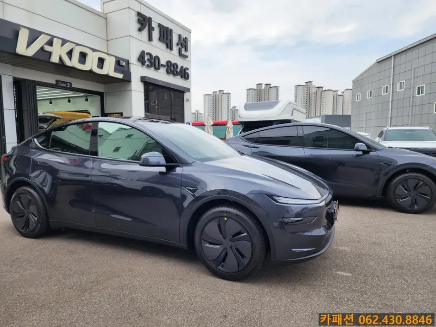 Tesla Model Yのカーフィルム施工事例｜費用目安・仕上がり 施工写真 3-1