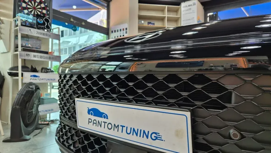 Hyundai Grandeur GN7のカーラッピング事例|費用目安・仕上がり 施工写真 1-3
