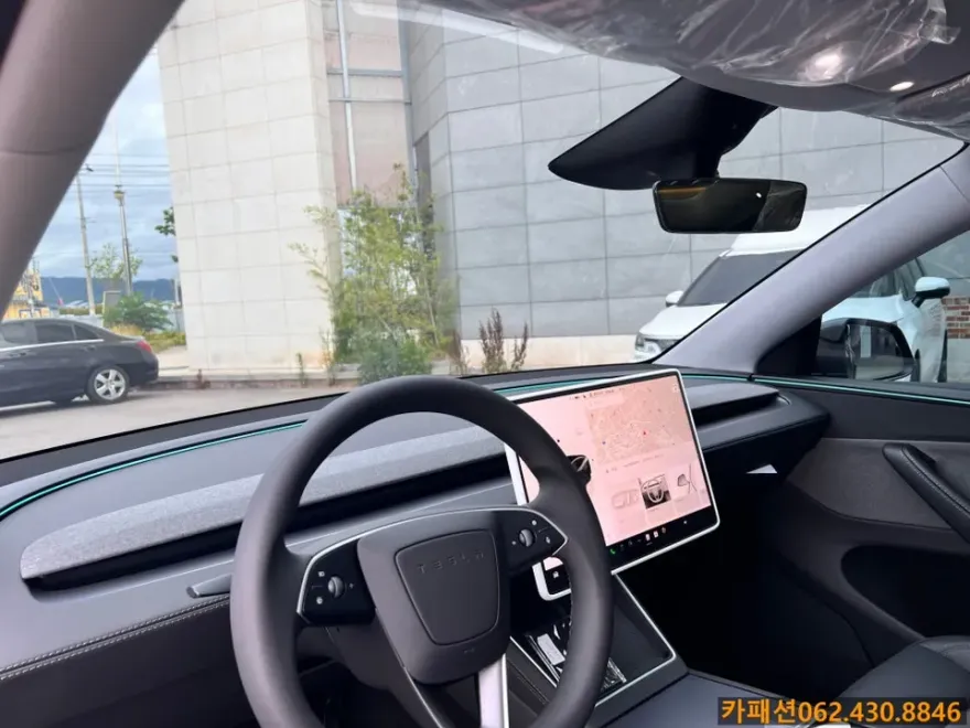 Tesla Model Yのカーフィルム施工事例｜費用目安・仕上がり 施工写真 2-2