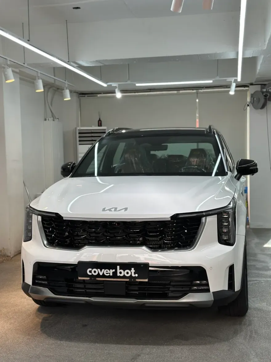 Kia Sorentoのカーラッピング事例|費用目安・仕上がり 施工写真 4-1