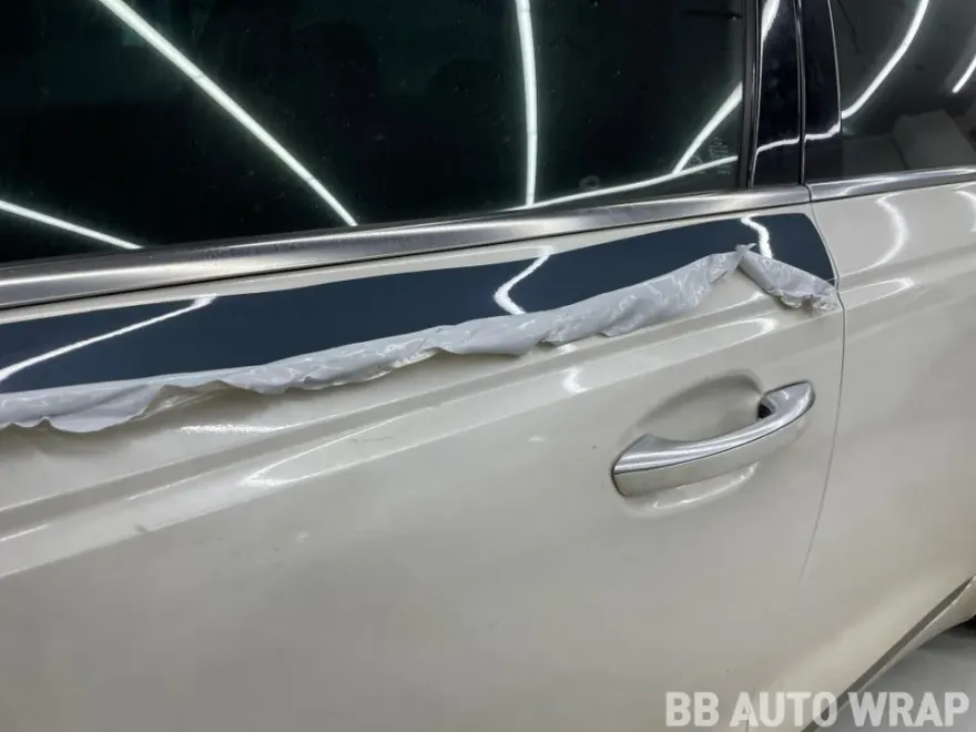Kia K900のカーラッピング事例|費用目安・仕上がり 施工写真 2-2