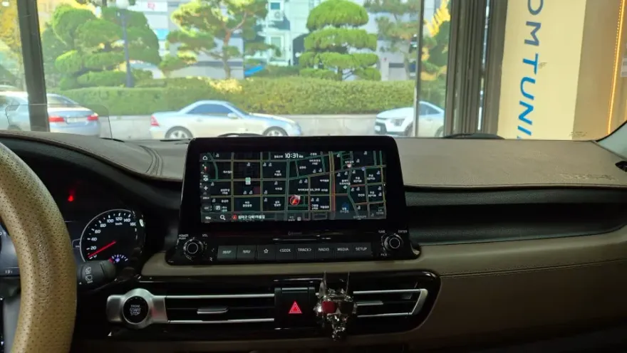 Kia Seltos Android Head Unit Review: YouTube & Apps photo 2