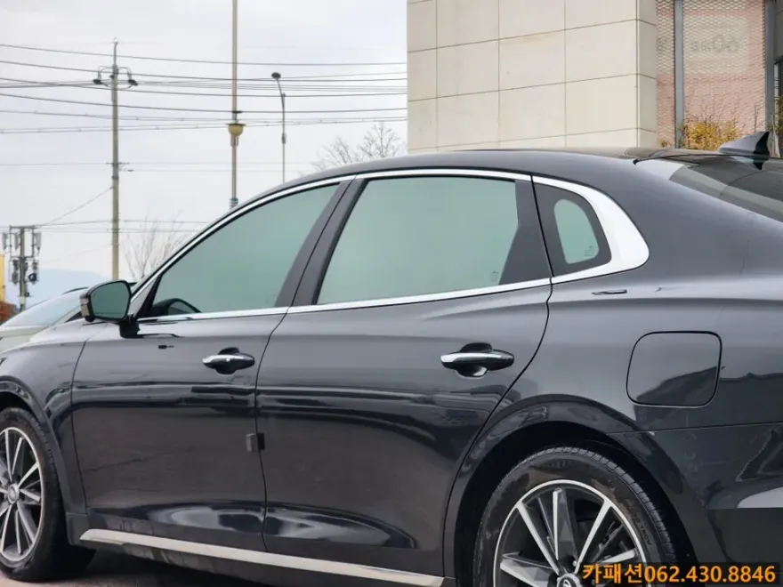 Hyundai Grandeur IGのカーフィルム施工事例|費用目安・仕上がり 施工写真 3-3