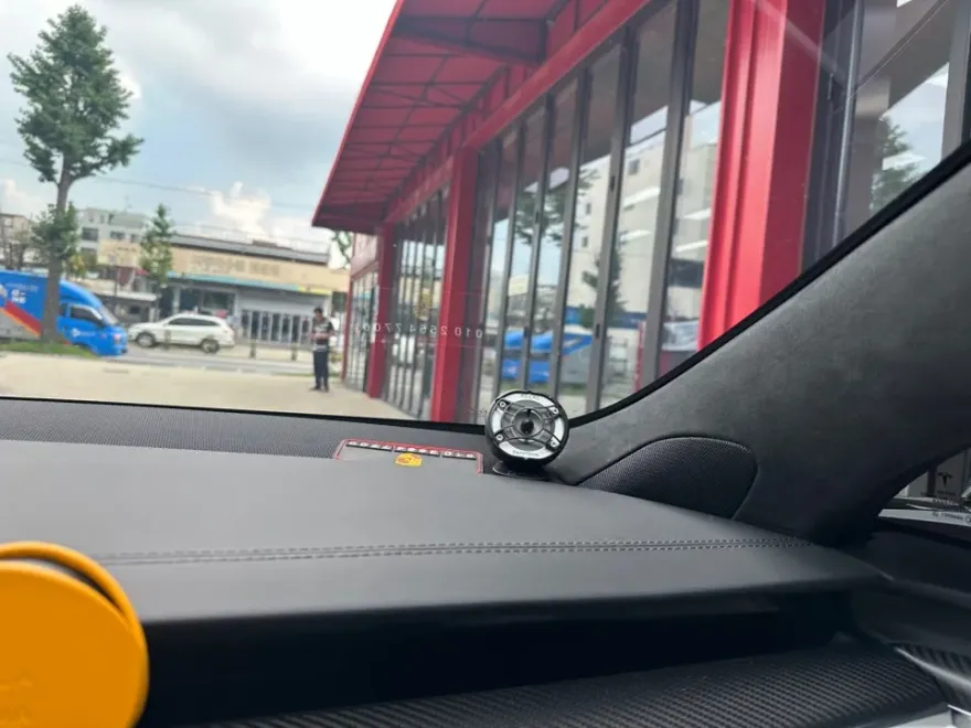 Tesla Model Sのカーオーディオ施工事例 施工写真 4-2