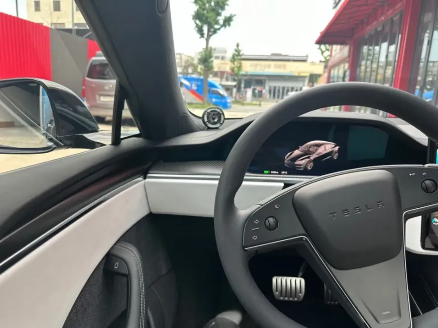 Tesla Model Sのカーオーディオ施工事例 施工写真 1-3