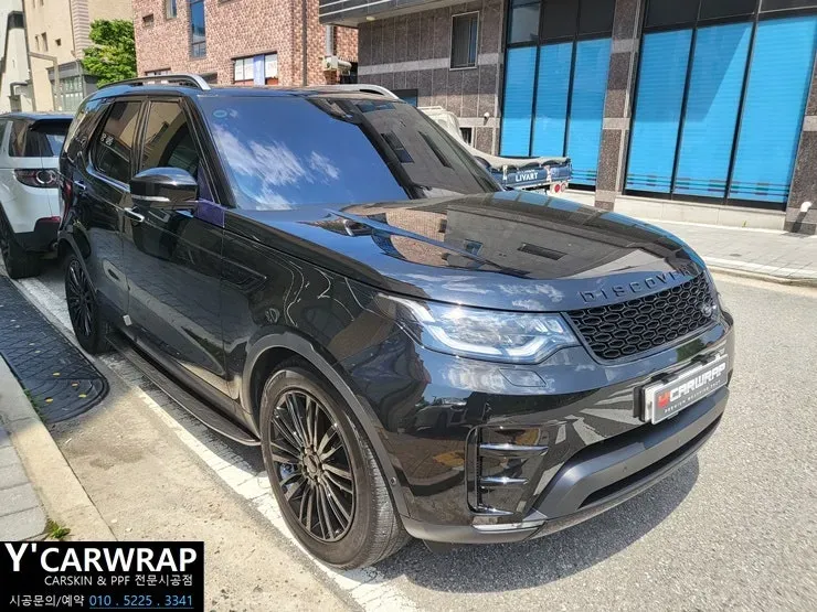 Land Rover Discoveryのカーラッピング事例｜費用目安・仕上がり 施工写真 2-3
