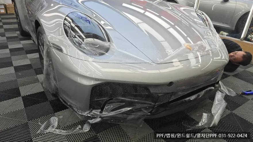 ポルシェ 911 カレラ PPF施工事例|費用目安と仕上がり 施工写真 3-1