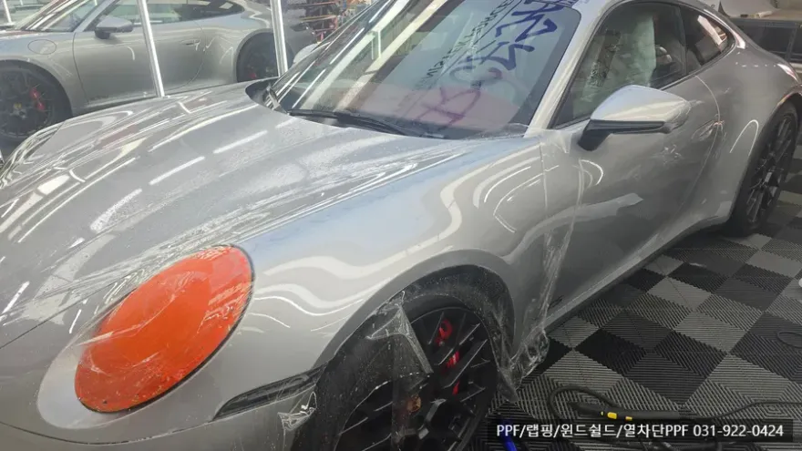 ポルシェ 911 カレラ PPF施工事例|費用目安と仕上がり 施工写真 2-3