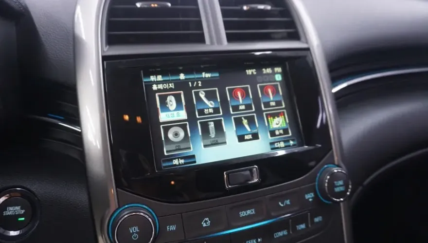 Chevrolet Malibu android head unit - Chevrolet Malibu CarPlay Retrofit Installation Review — Cost photo 4