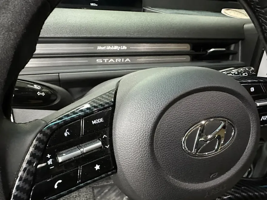 Hyundai Staria oem options - Hyundai Staria OEM Options Retrofit Review photo 3