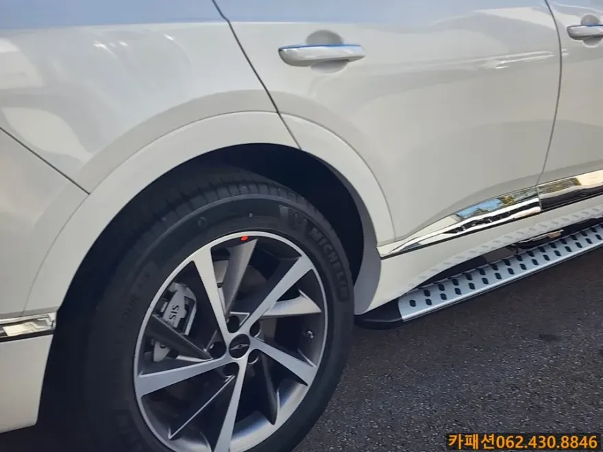 Genesis GV80 body kit - Genesis GV80 Body Kit Installation Review — Cost photo 3
