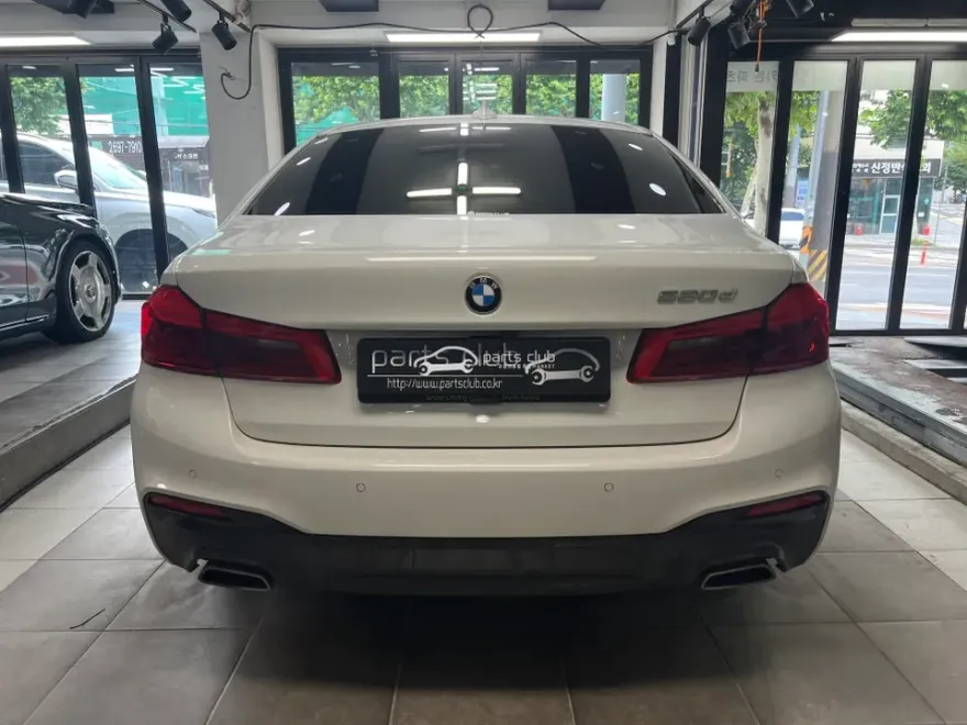 BMW 5 Series G30 body kit - BMW 5 Series G30 Body Kit Review: Cost & Results photo 3