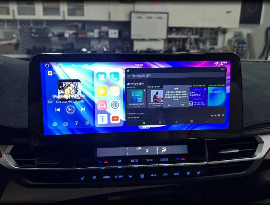 Toyota SiennaのAndroid Auto・CarPlay取付事例 施工写真 1-3