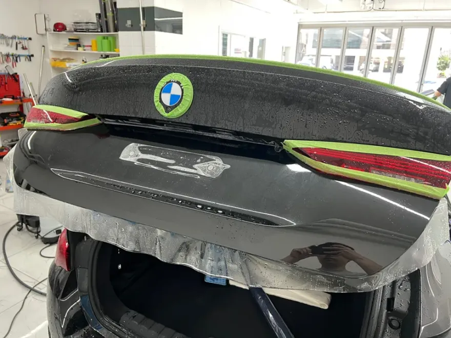 BMW BMWのPPF施工事例|費用目安と仕上がり 施工写真 1-2