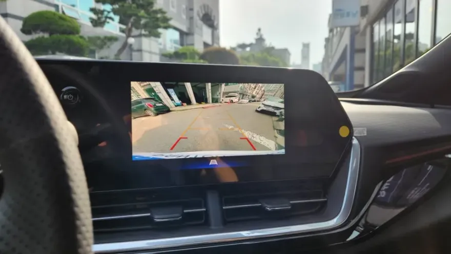 Chevrolet Trax Crossover surround view camera - Chevrolet Trax Crossover 360 Camera Review: Cost & Results photo 3