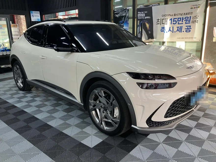 Genesis GV60のドラレコ取付事例｜費用目安と仕上がり 施工写真 1-1