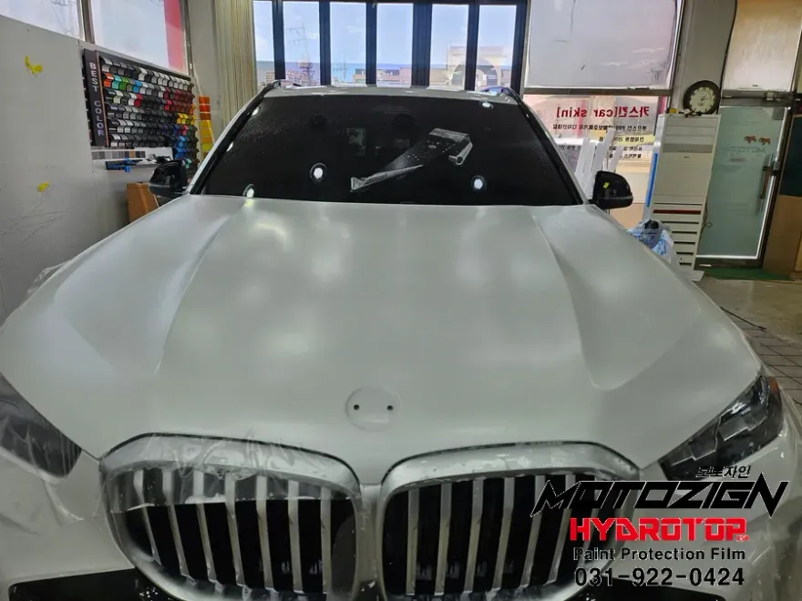 BMW X5のPPF施工事例｜無光フィルムで保護とカスタム 施工写真 1-2