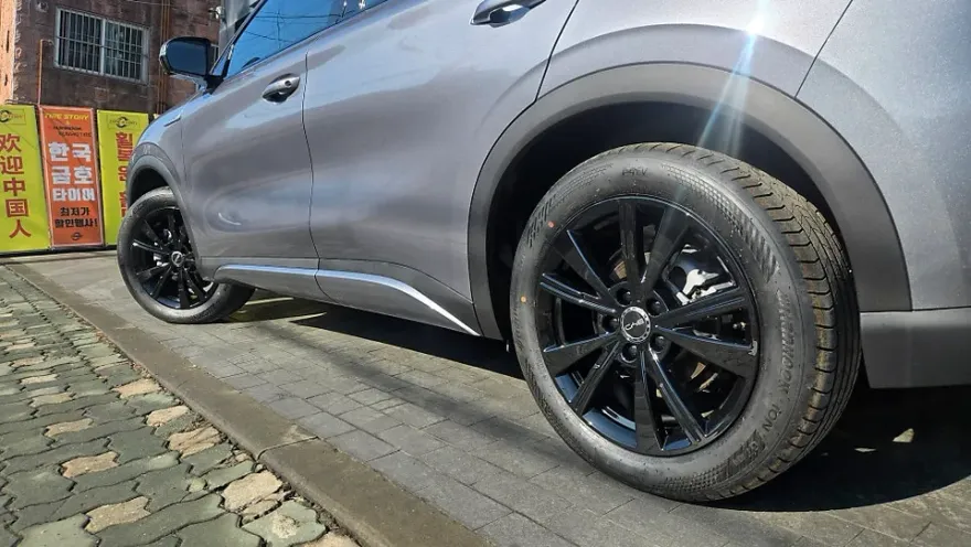 BYD Atto 3のホイールリペア・塗装事例 施工写真 1-2