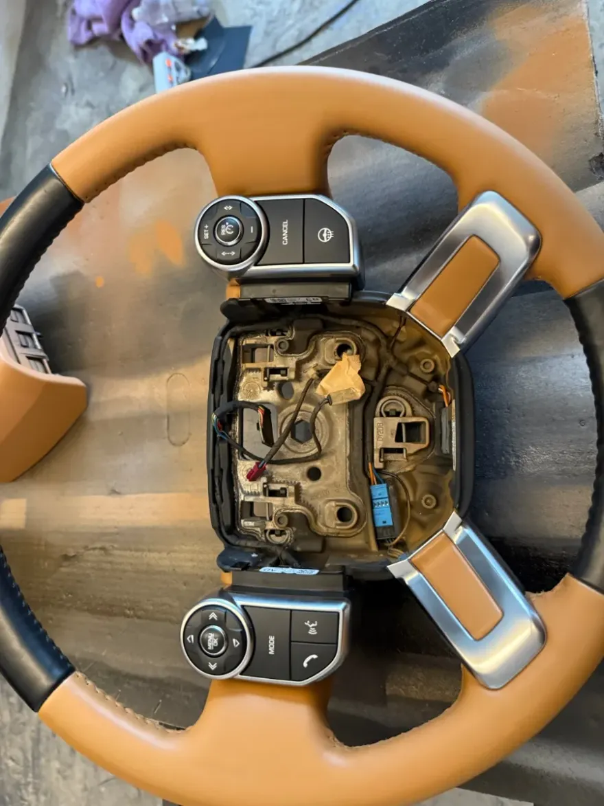 Land Rover Range Rover Sport steering wheel - Land Rover Range Rover Sport Steering Wheel Customization Review photo 3