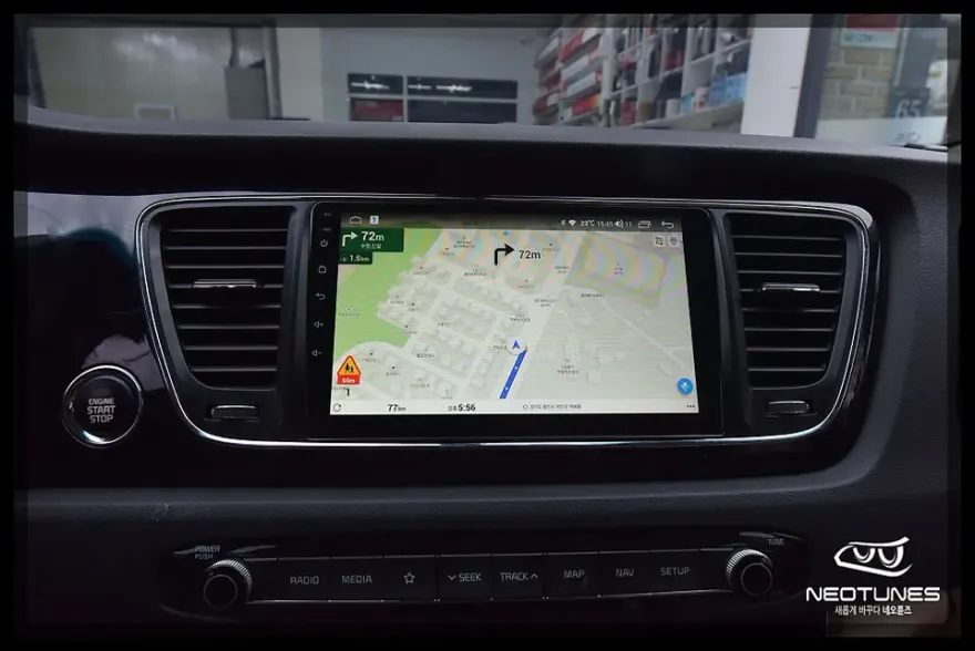 Kia Carnival YPのAndroid Auto・CarPlay取付事例 施工写真 4-1