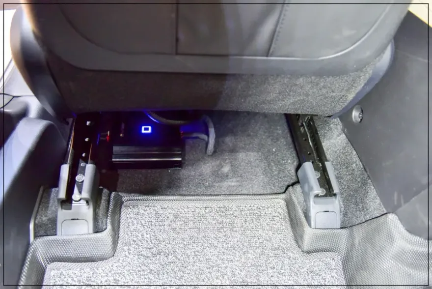 KG Mobility Actyonのカーオーディオ施工事例 施工写真 3-2