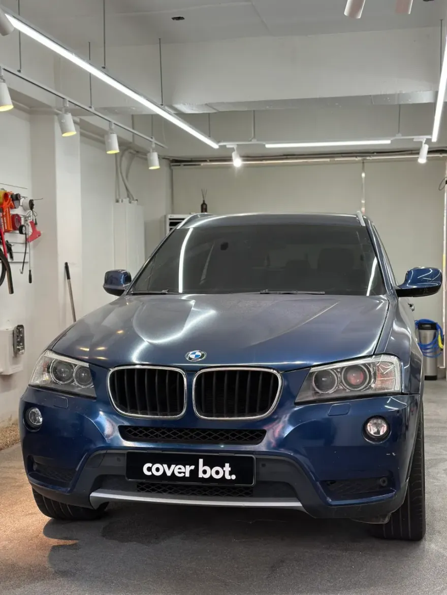 BMW X3のカーラッピング事例|費用目安・仕上がり 施工写真 1-1