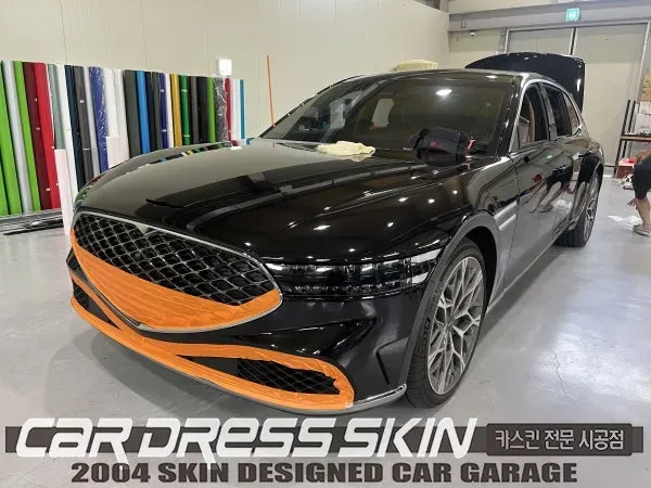 Genesis G90のカーラッピング事例|オーロラホワイトの高級感 施工写真 2-2