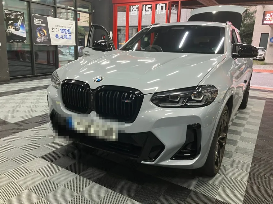 BMW X4 G02 ドライブレコーダー取付事例｜費用目安・仕上がり 施工写真 1-1