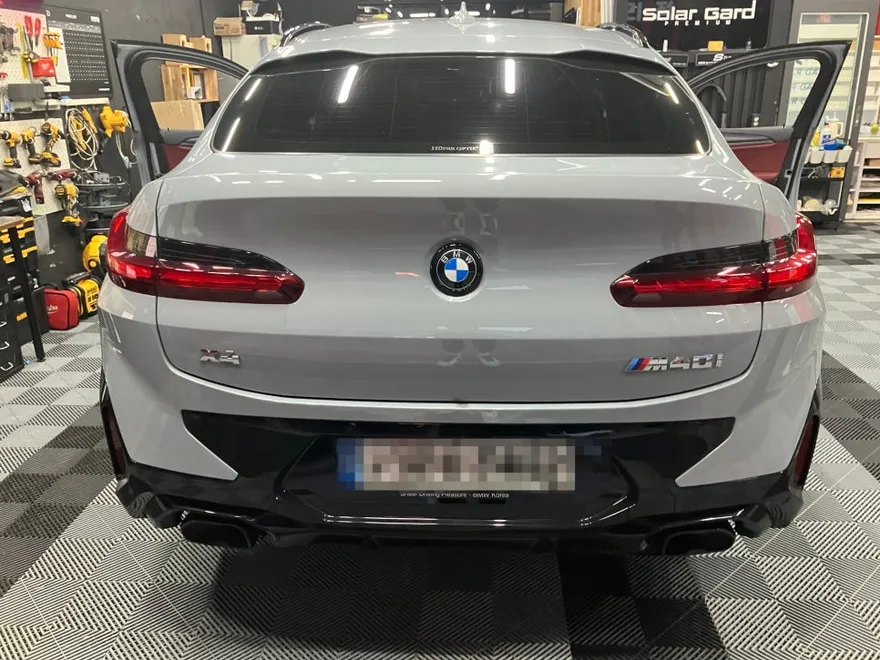 BMW X4 G02 ドライブレコーダー取付事例｜費用目安・仕上がり 施工写真 2-1