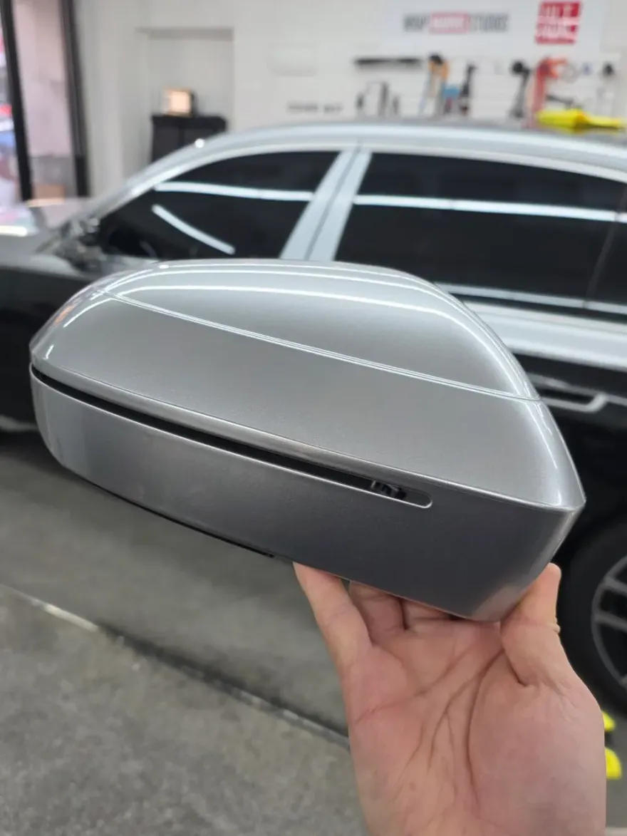 BMW 7 Seriesのカーラッピング事例|費用目安・仕上がり 施工写真 1-5
