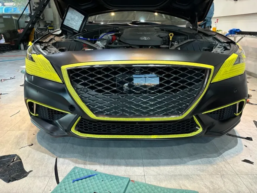 Genesis G80のカーラッピング事例|サテンブラックの仕上がり 施工写真 1-3