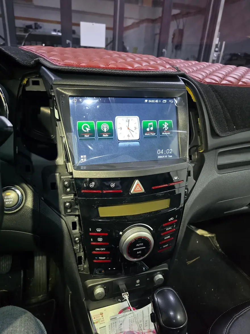SsangYong Tivoli AirのAndroid Auto・CarPlay取付事例 施工写真 1-2