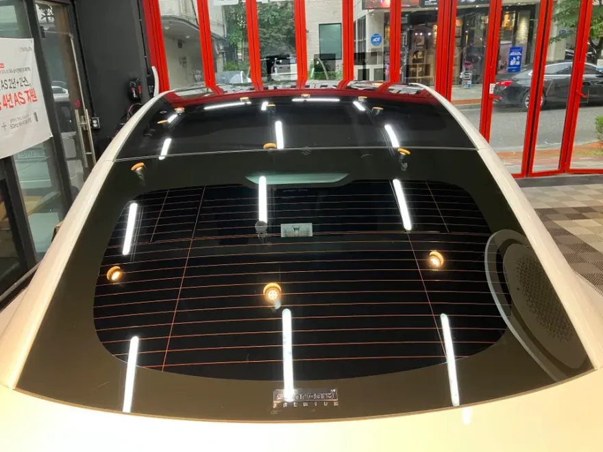 Tesla Model Yのカーフィルム施工事例|費用目安・仕上がり 施工写真 3-2